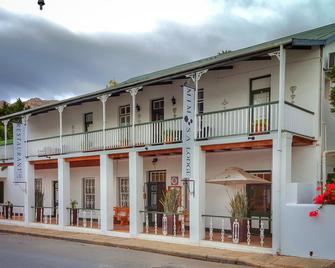 20 on Church - Montagu - Bygning