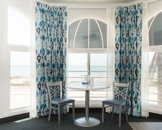 Beachfront Inn and Suites at Dana Point - Capistrano Beach - Room amenity