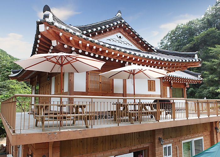 Hongcheon Giwajip Punggyeong Pension - Hongcheon - Building