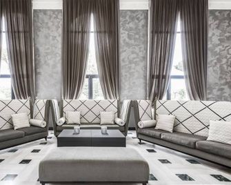 Th Roma - Carpegna Palace - Roma - Lounge