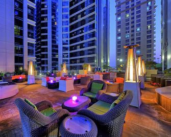 Marriott Hotel Production City, Dubai - דובאי - בר