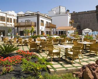 Gran Castillo Tagoro Family & Fun Playa Blanca - Playa Blanca - Building