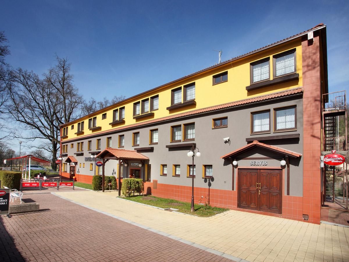 Hotel Milan Vopicka - Hluboká nad Vltavou - Building