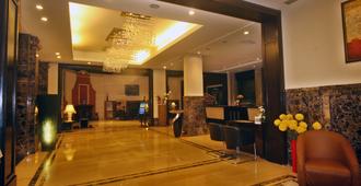 Hotel Pal Heights - Bhubaneswar - Makuuhuone