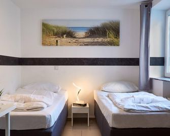 Saina Hotel - Colonia - Habitación