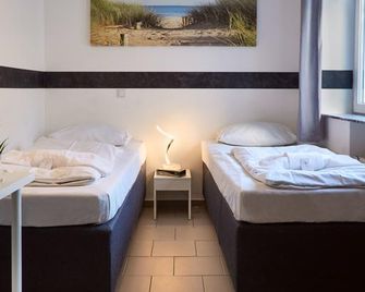 Saina Hotel - קלן - חדר שינה