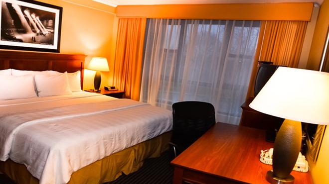 Garden Inn Suites Jfk 5 912 3 9 4 5 1 Queens