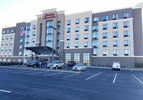 15 Best Hotels In Newport Kentucky Hotels From 83 Night Kayak
