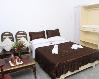 Meya Beach Walk Hotel & Restaurant - Mahabalipuram - Bedroom