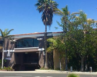 Crimson Hotel - Manhattan Beach - Building