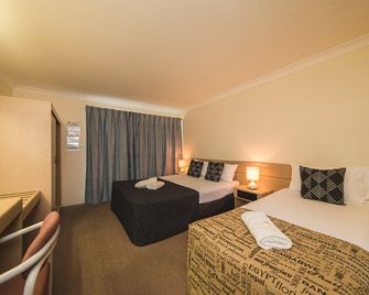 Hampton Villa Motel - Rockhampton - Bedroom