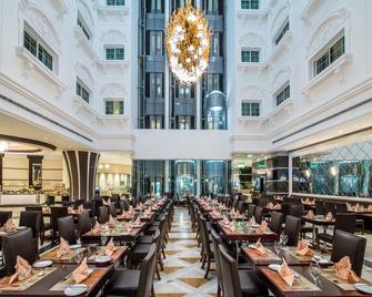 Holiday International Hotel Embassy District - Dubai - Restaurante