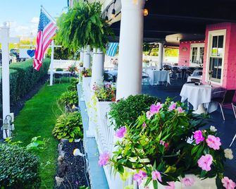 The Grenville Hotel and Restaurant - Bay Head - Buiten zicht