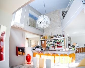 L'Alba Hotel - Marina Di Pietrasanta - Bar