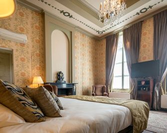 Hotel Jan Brito - ברוג' - חדר שינה