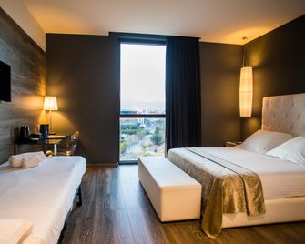Hotel Sb Plaza Europa - L'Hospitalet de Llobregat - Camera da letto