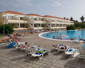 Checkin Apartamentos Laurisilva - Valle Gran Rey - Pileta