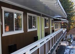 Tea Garden Lodge - South Lake Tahoe - Balcony