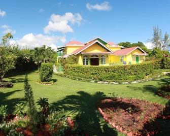 Villa Sonate - Runaway Bay - Gebäude