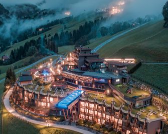 فندق ألبين بانوراما هوبرتوس - فالداورا - مبنى