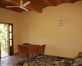Posada Las Flores Vacation Villas - Los Ayala - Bedroom