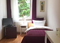 Hotel Hölscher - Solingen - Bedroom