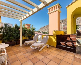 Hotel Cordial Mogán Playa - Puerto de Mogan - Patio