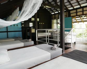 Aman Dusun Orchard And Farm Retreat - Hulu Langat - Bedroom