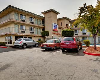 Rodeway Inn Sacramento-University Area - Sacramento - Edifici