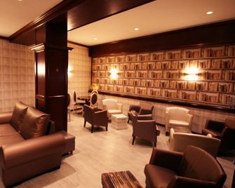 Hotel Pyrénées - Andorra la Vella - Sala d'estar