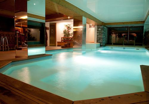 Chambres d hote de 2/8 personnes avec piscine chauffee interieur , hammam  tradi , jaccuzzi et patio - Locations saisonnières