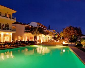 Sandy Bay Hotel - Agia Varvara - Pool