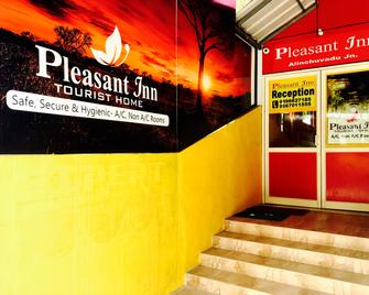 Pleasant Inn - Kochi - Gebäude