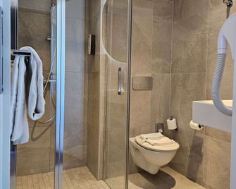 ibis Styles La Rochelle Centre les Minimes - La Rochelle - Kylpyhuone