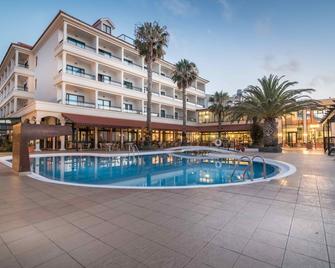 Sentido Galosol - Caniço - Bygning