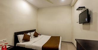 Hotel Majesty Palace - Мумбаи - Спальня