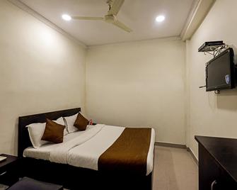 Hotel Majesty Palace - Mumbai - Bedroom