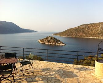 Razos Windmill - Vathy - Balcony