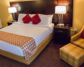 Grand Williston Hotel & Conference Center - Williston - Bedroom