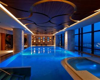 Hilton Bursa Convention Center & Spa - Bursa - Pool