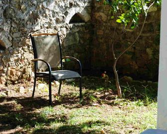 Hotel Zefi - Plataria - Patio