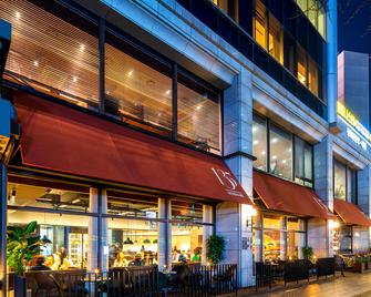 Koreana Hotel - Seoul - Building