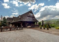 Pensjonat Karczma beskidzka - Bielsko-Biala - Building