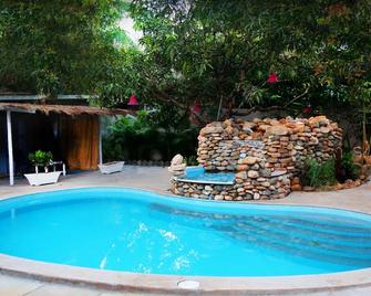 Shantie Shakthi Vagator Resort with Swimming Pool - Vagator - Pool