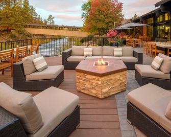 Riverhouse on the Deschutes - Bend - Innenhof