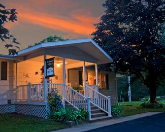 Bowman's Oak Hill Bed & Breakfast - Wisconsin Dells - Edificio
