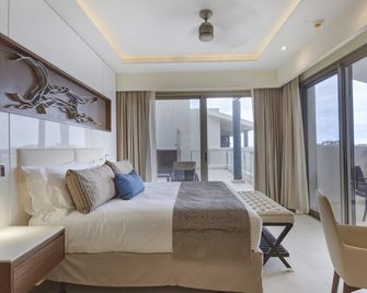 Royalton Negril, An Autograph Collection Resort - Negril - Bedroom