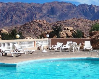 Hotel Les Amandiers - Tafraout - Pool