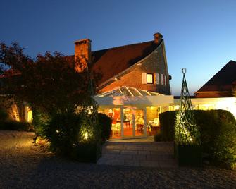 Manoir De Lan Kerellec - Trébeurden - Building