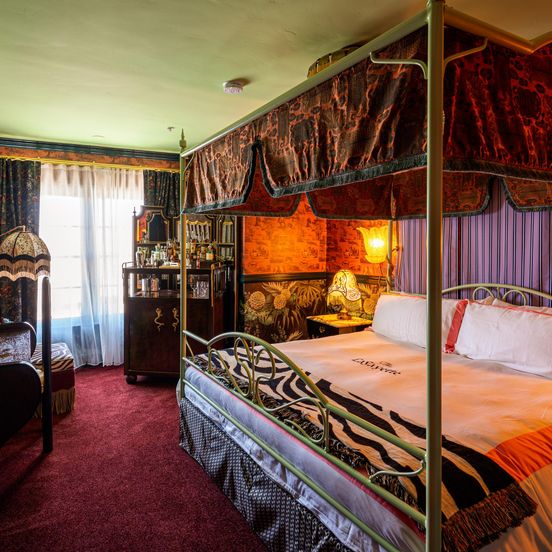 Bedroom view of The Lafayette Hotel, Swim Club & Bungalows